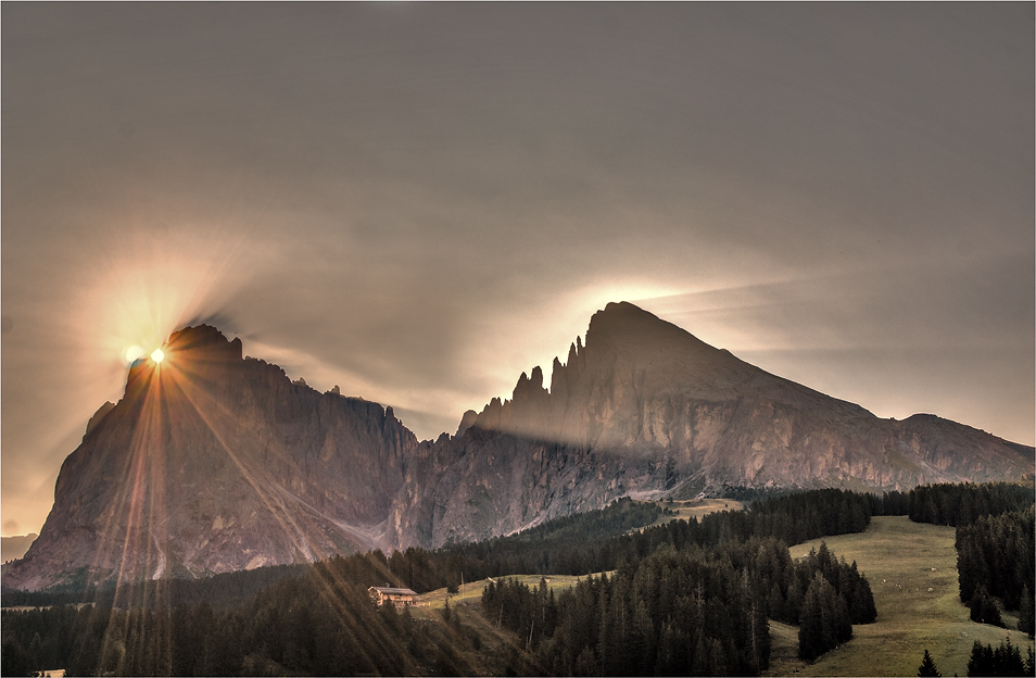 Langkofel : Sun is awakening