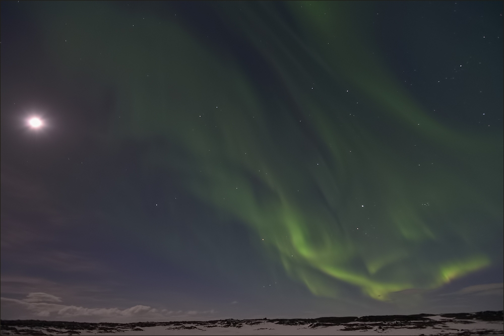 Nordlicht bei Vollmond  -