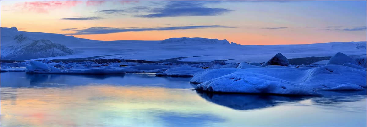 - Blaue Stunde am Jökulsarlon -