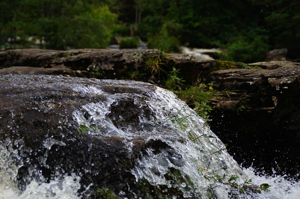 Ein kleiner Wasserfall