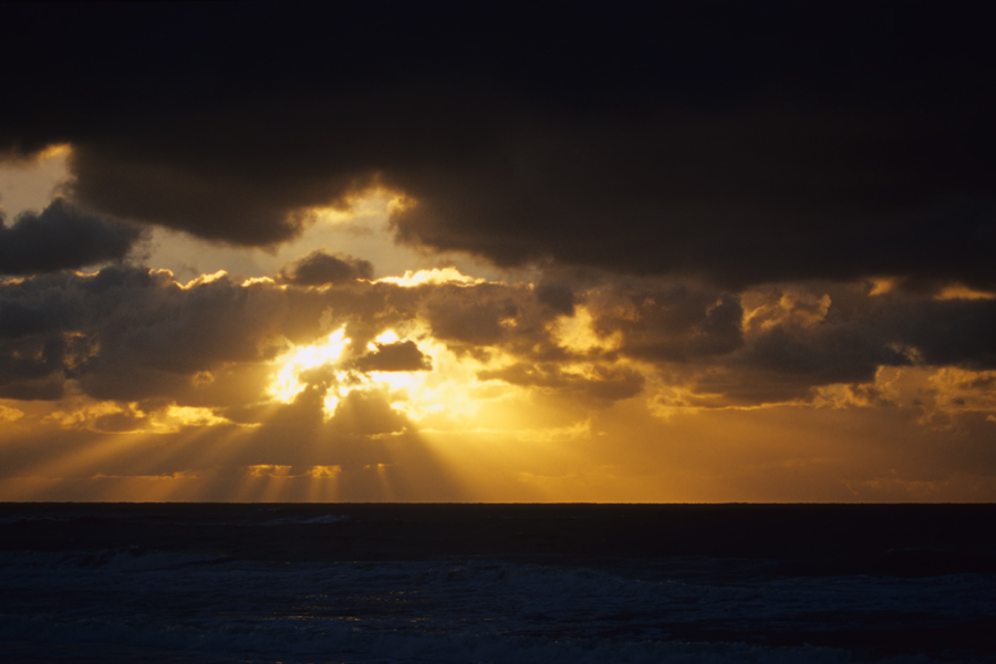 Dramatische Abendstimmung an der Nordsee