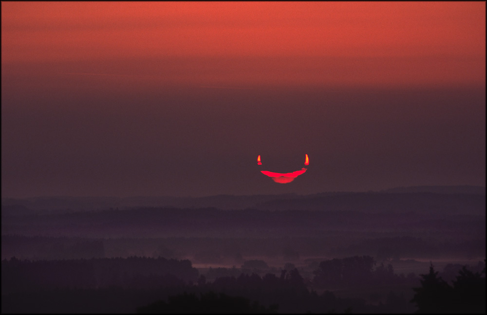 Teilweise Sonnenfinsternis über dem Chiemgau