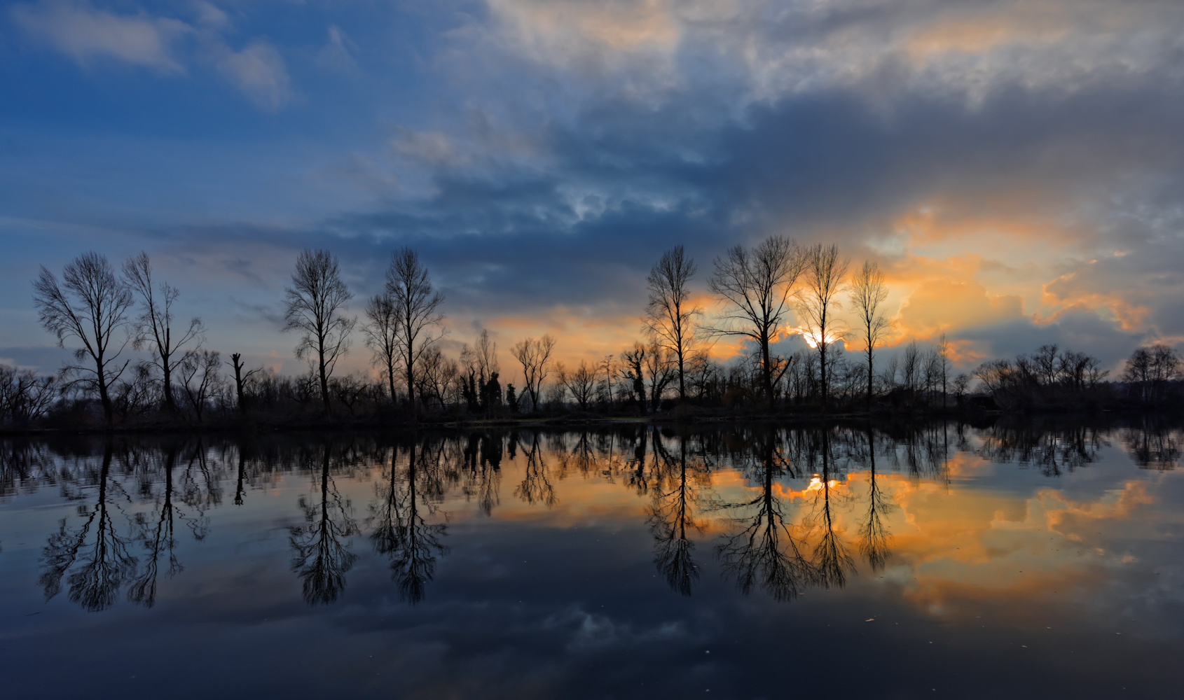 Spiegelungen auf der Ruhr