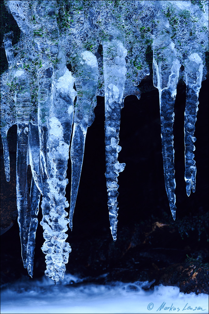 Spuren des Frostes an der Hoegne