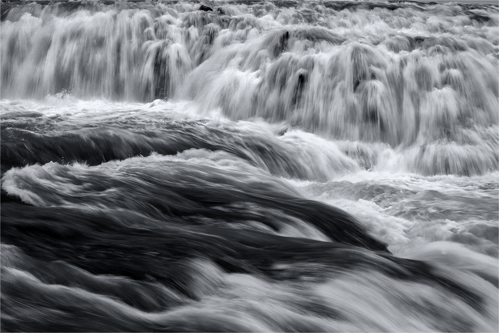 Am Gullfoss ...