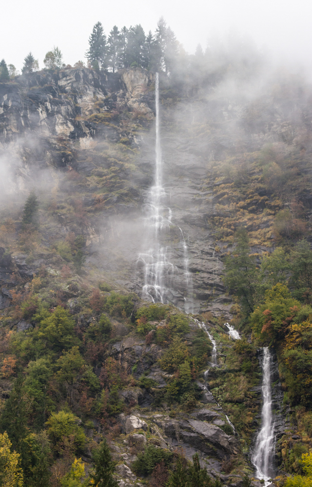 Wetterwechsel am Wasserfall