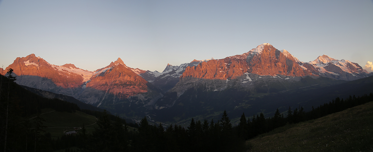 Abendstimmung im Berner Oberland