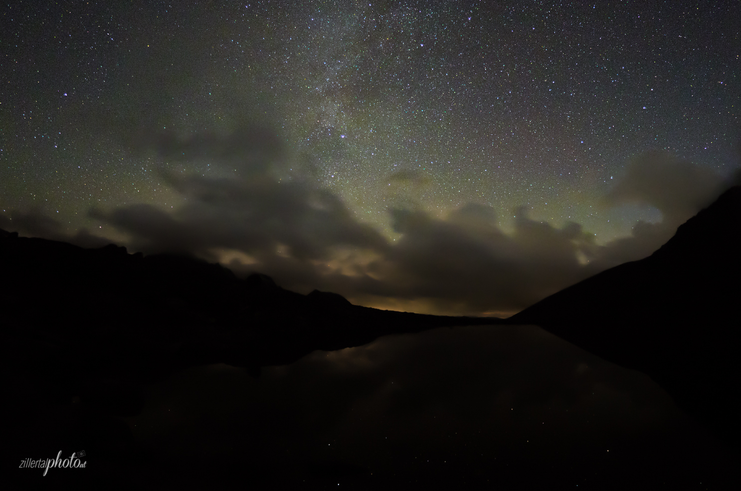 der Nacht zuhören
