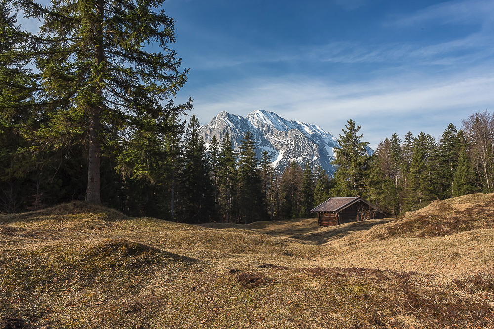 Blick zum Wettersteingebirge