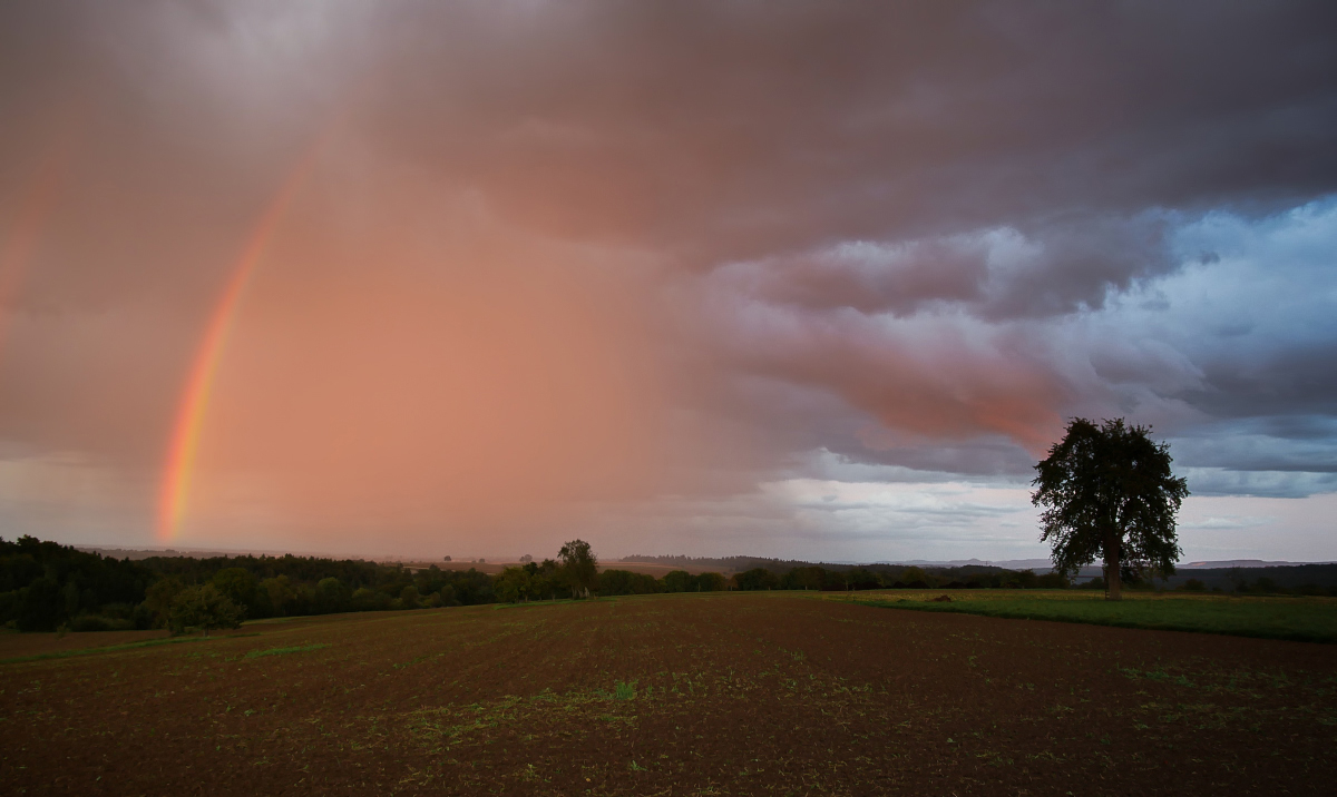 Abendstimmung (mit Regenbogen)