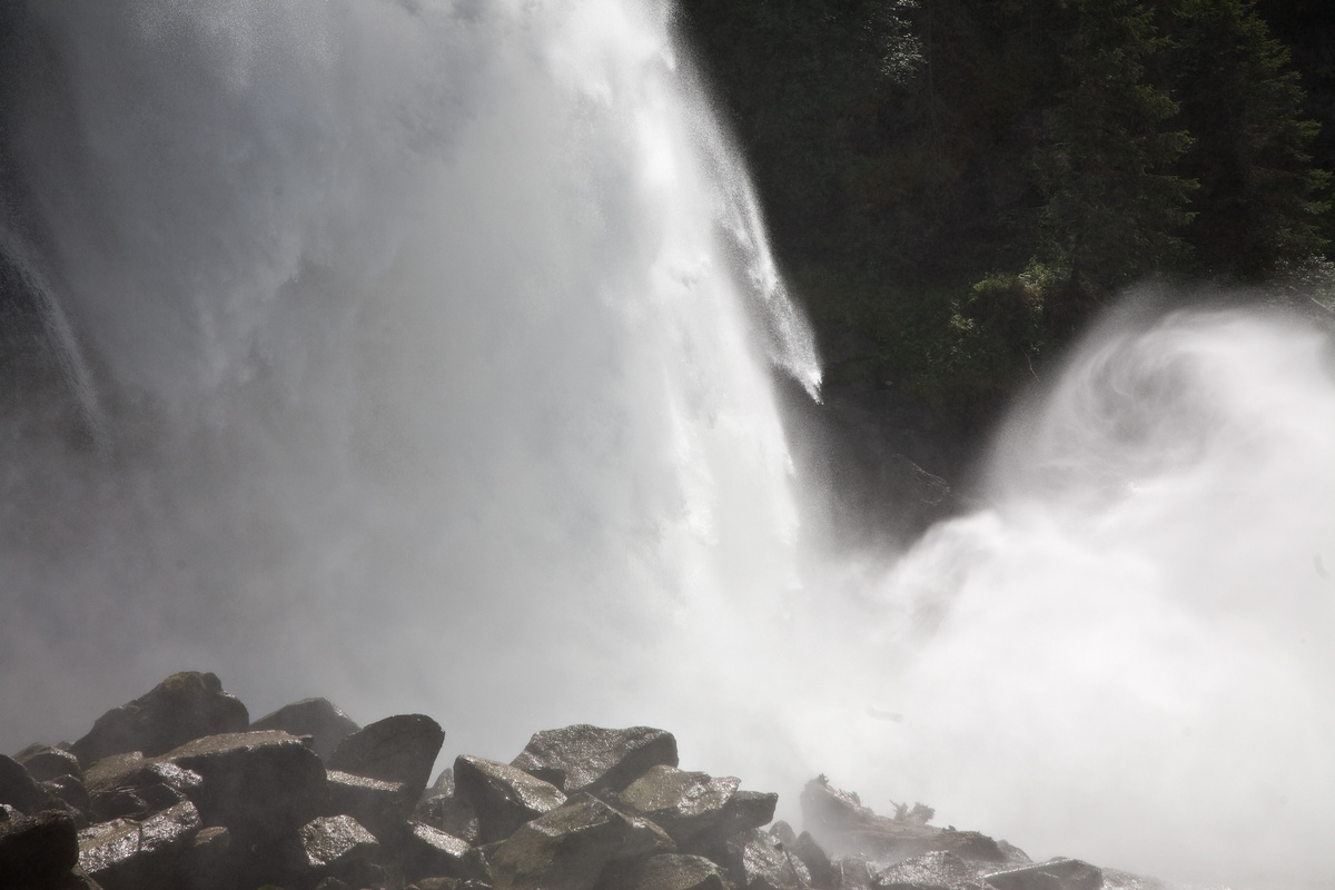 Fallendes Wasser