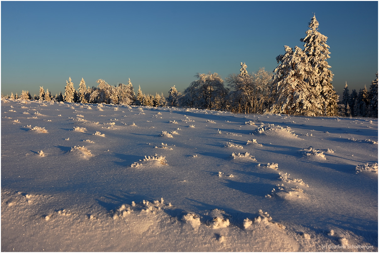 Eiskalter Sonnenuntergang