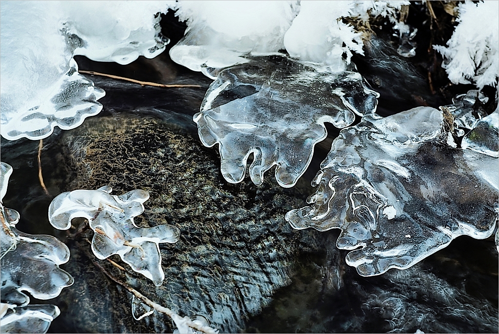 Zwei Winterhexen