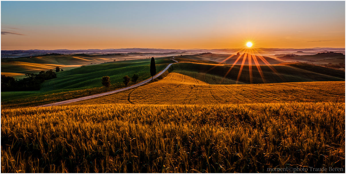 Sonnenaufgang in der Toskana