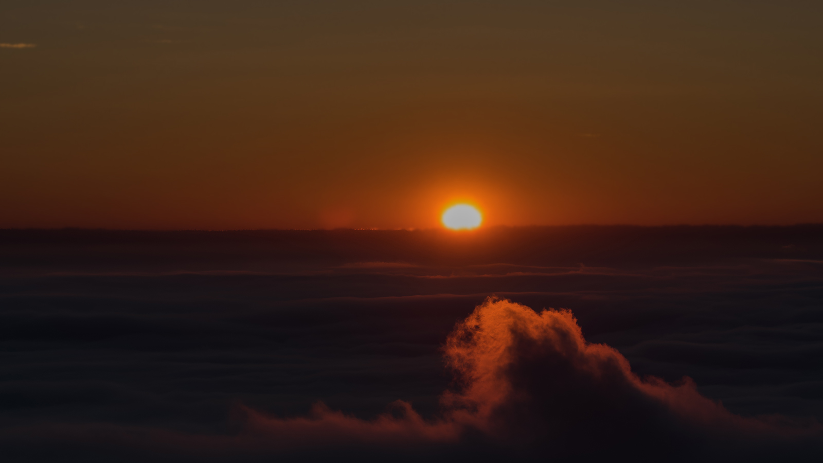 Sonnenaufgang über dem Nebelmeer