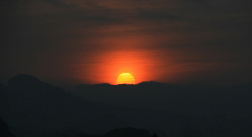 Sonnenaufgang über Eschenbach SG (CH)