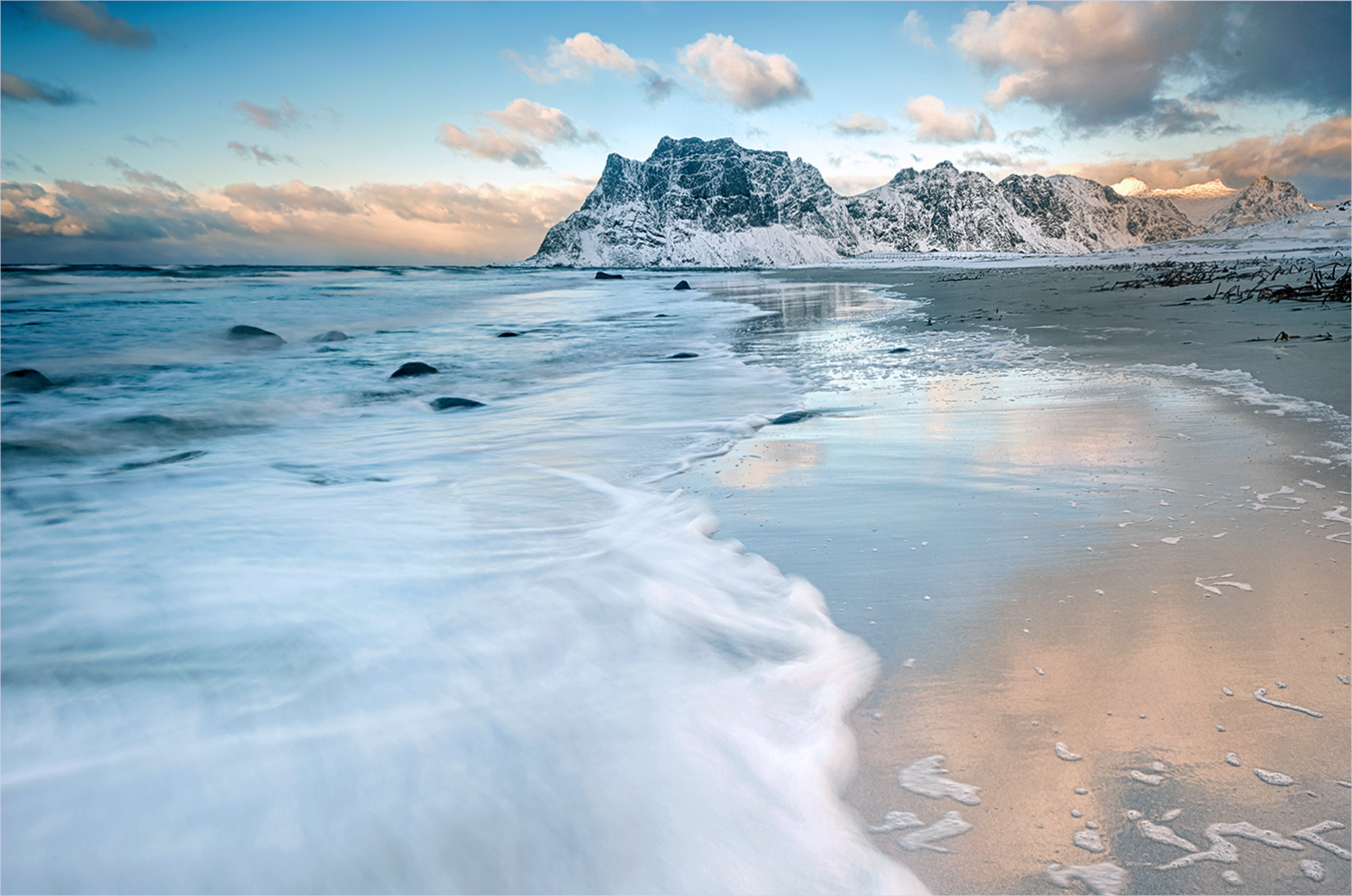 Uttakleiv Beach
