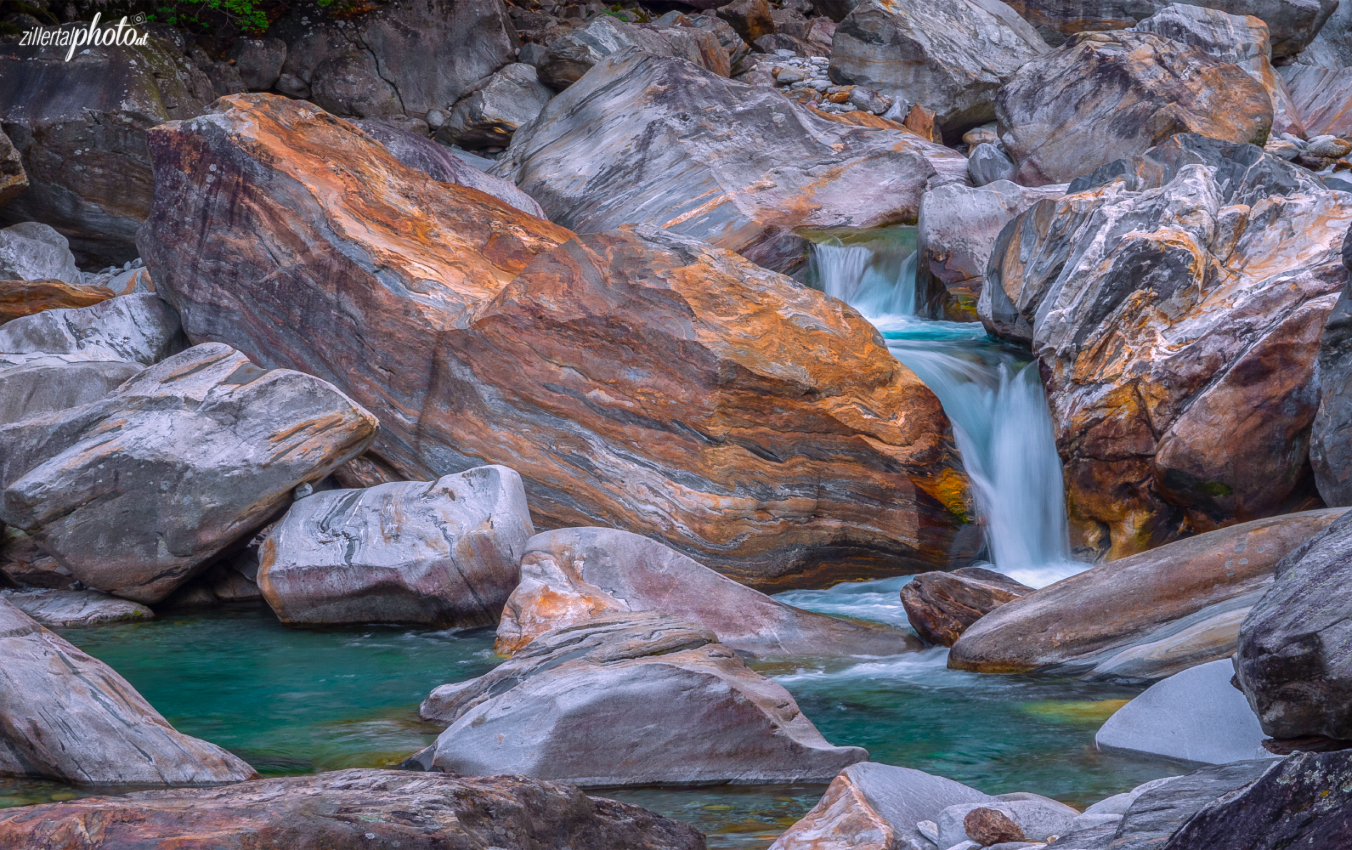 Stein und Wasser