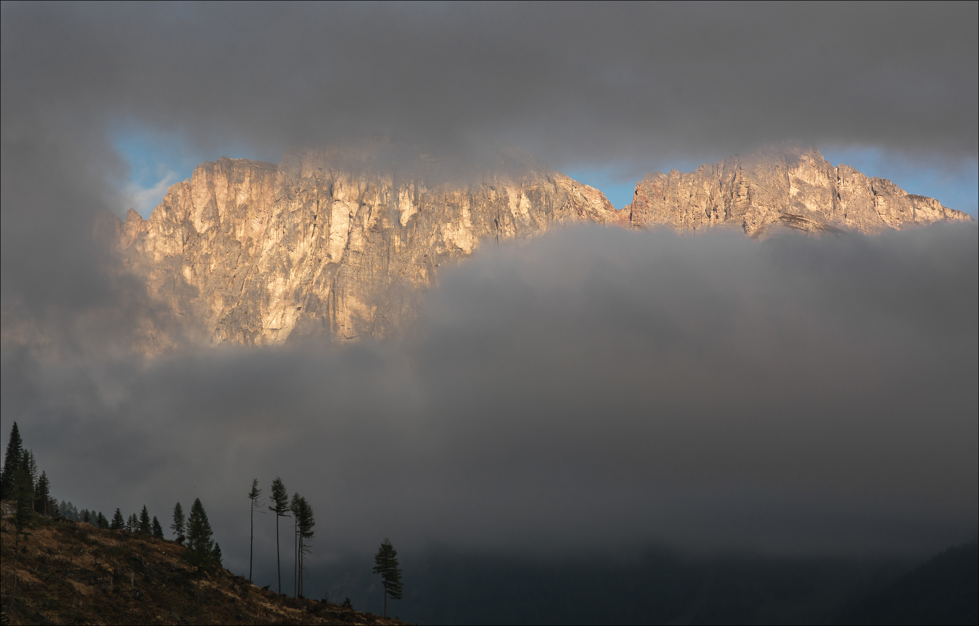 Blick durchs Fenster