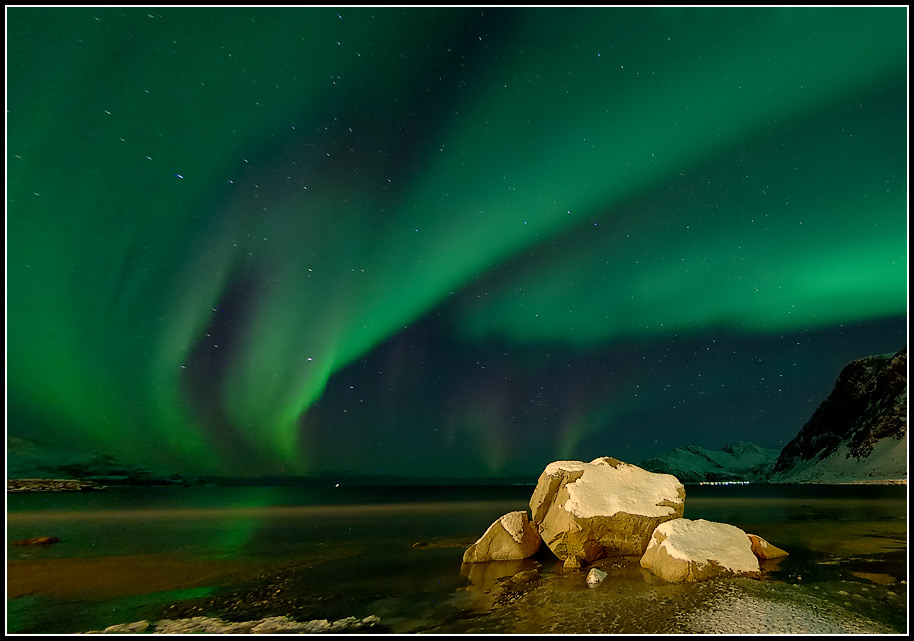 Nordlicht am Strand von Grøtfjord