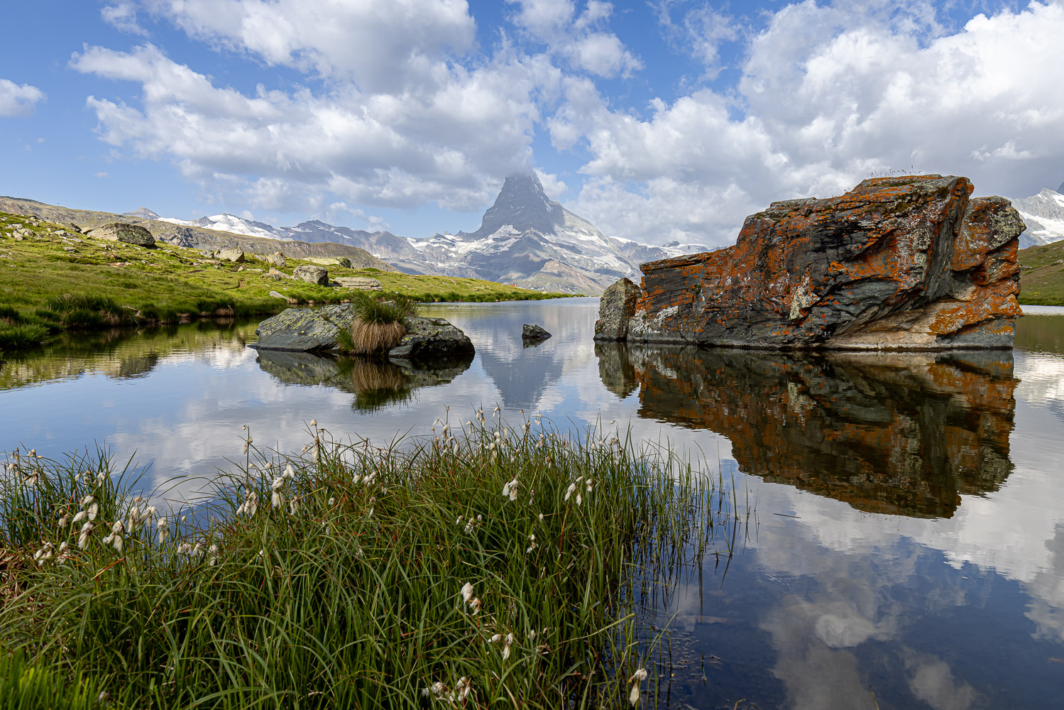 Bergsee mit Matterhorn