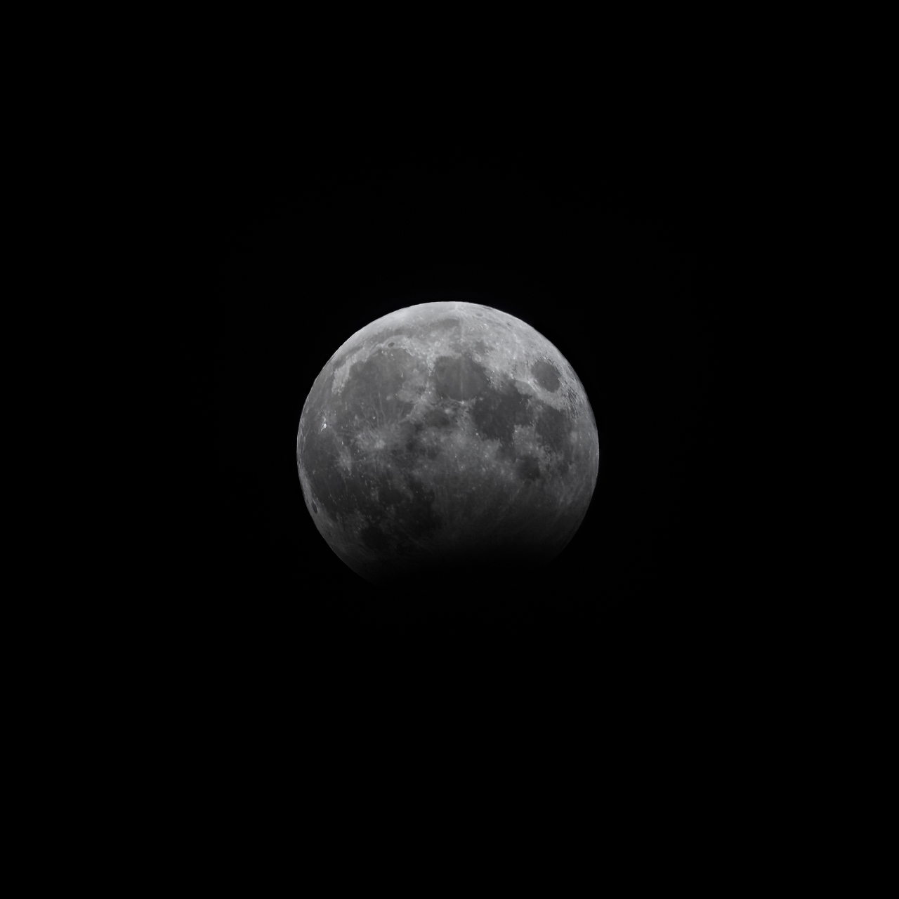 Dem Mond fehlt ein Stück