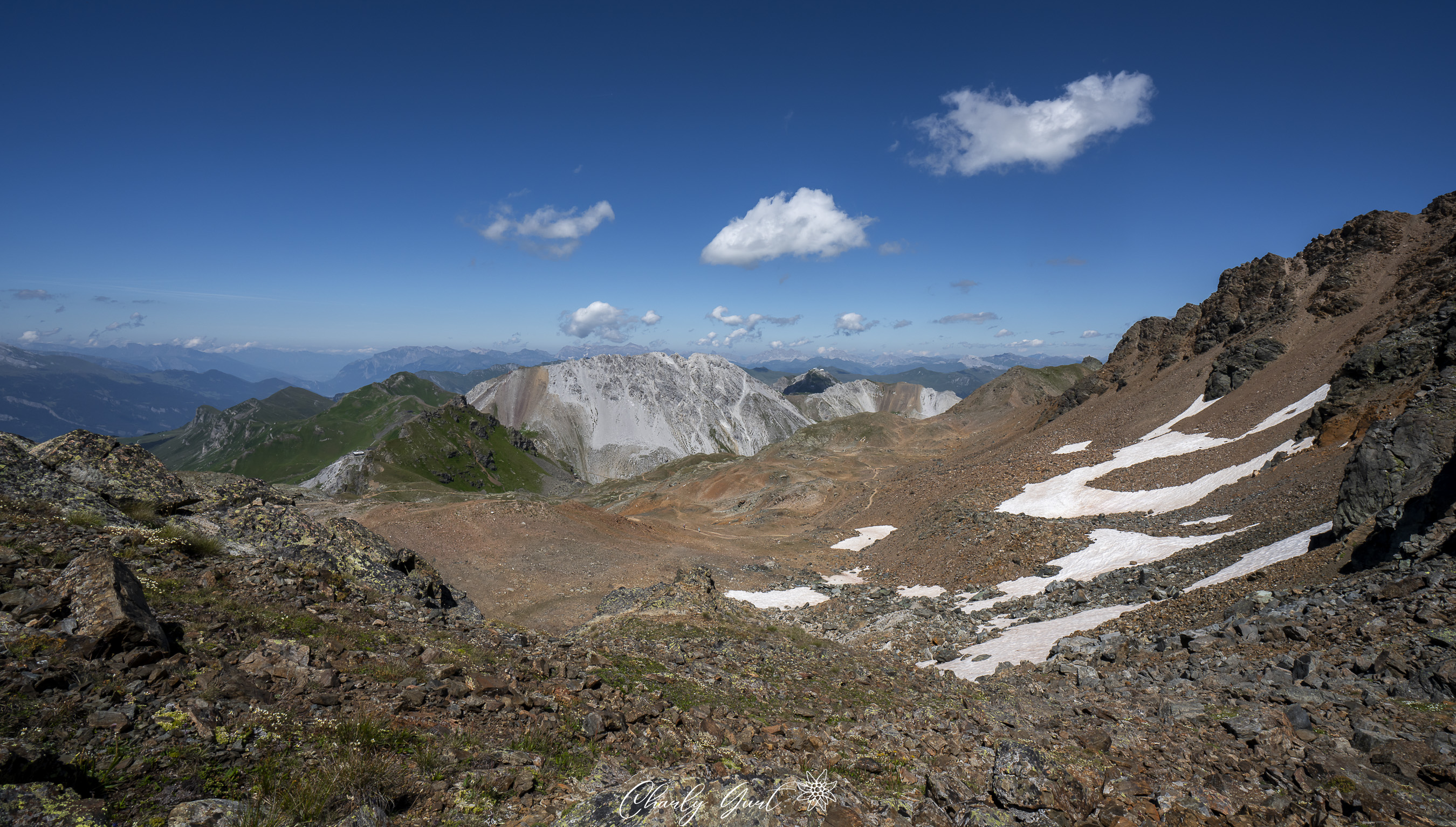 Blick über alle Alpen
