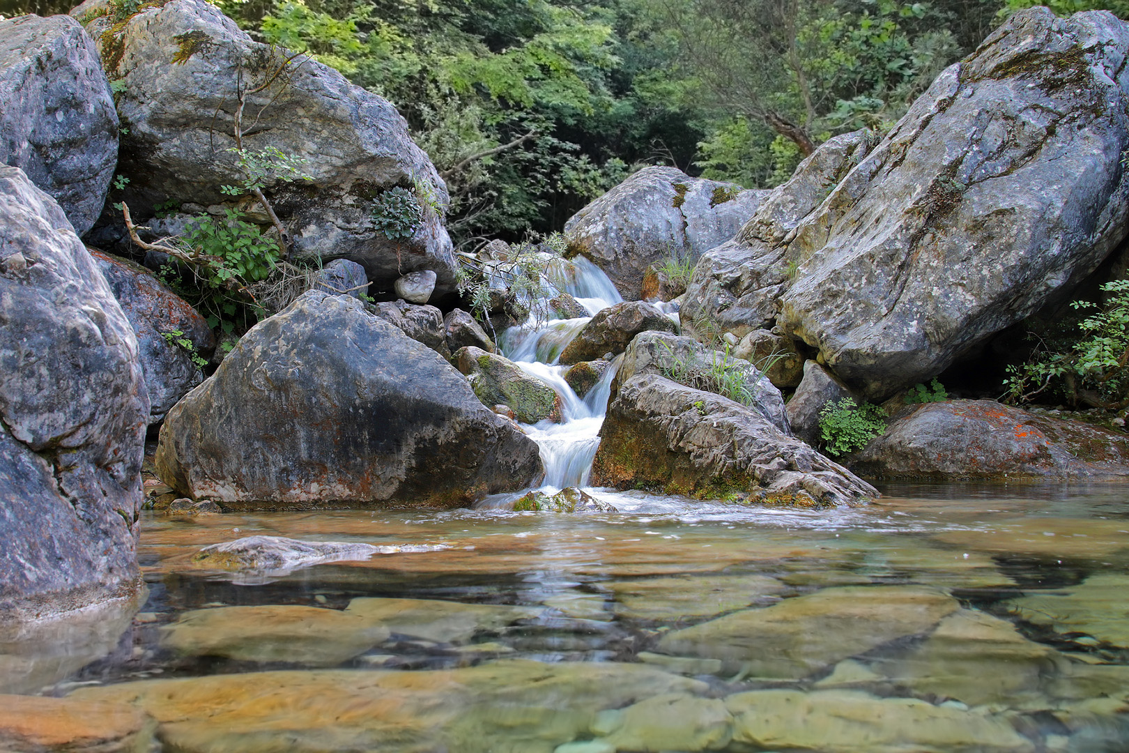 Kleines Wasserfällchen vom Olymp