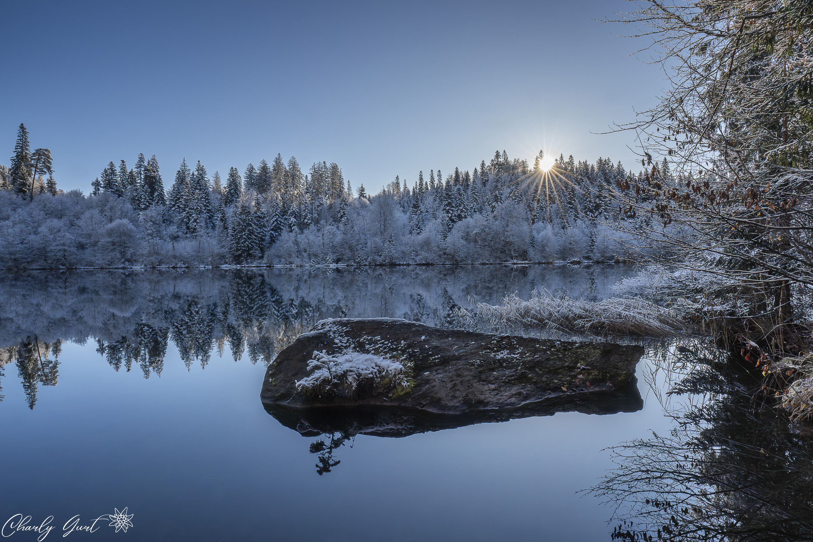 Eisiger Morgen am See