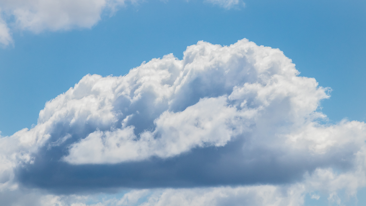 Ein Bett in den Wolken