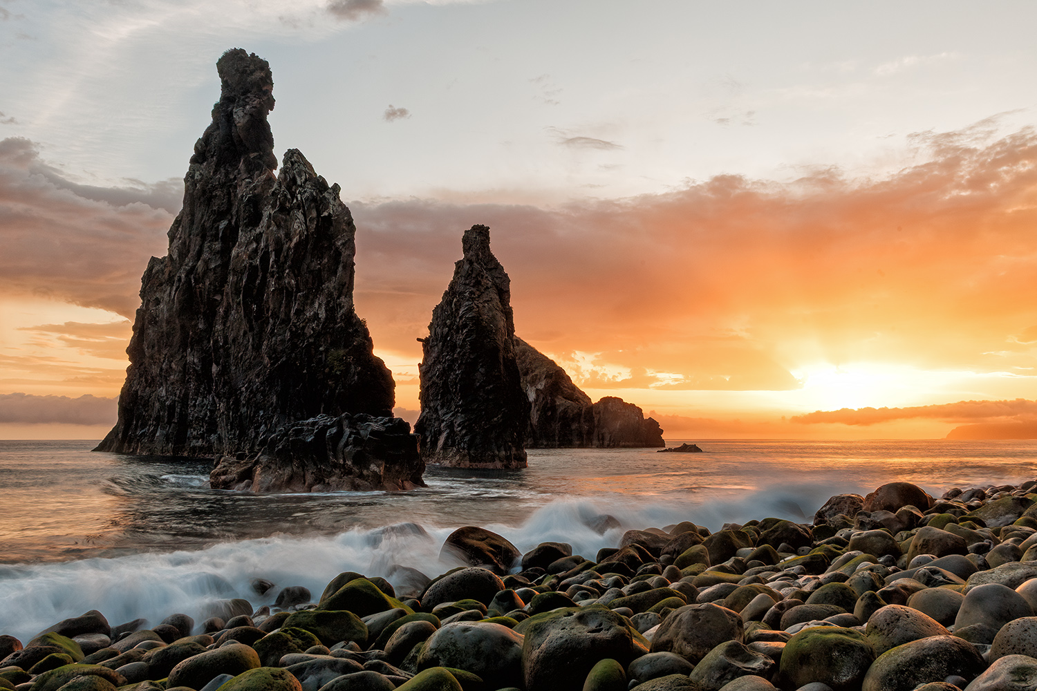 Sonnenaufgang in Porto Moniz
