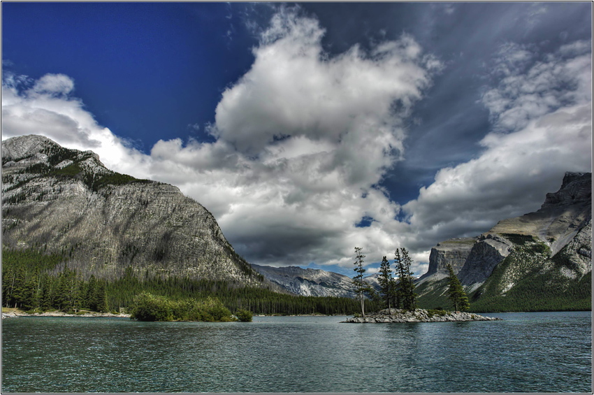 Lake Minnewanka