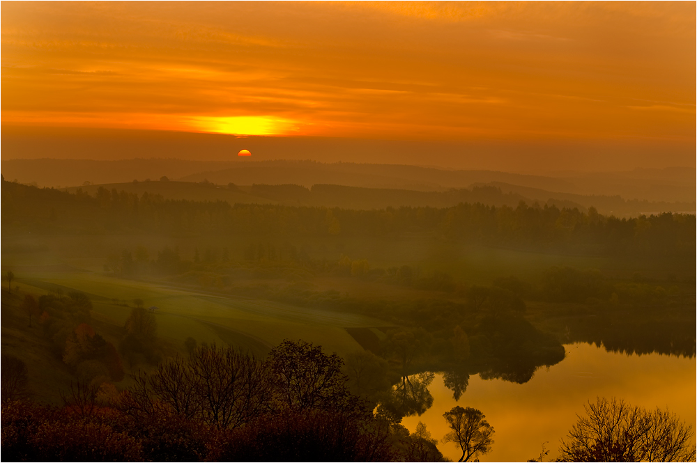 Sonnenaufgang am Maar