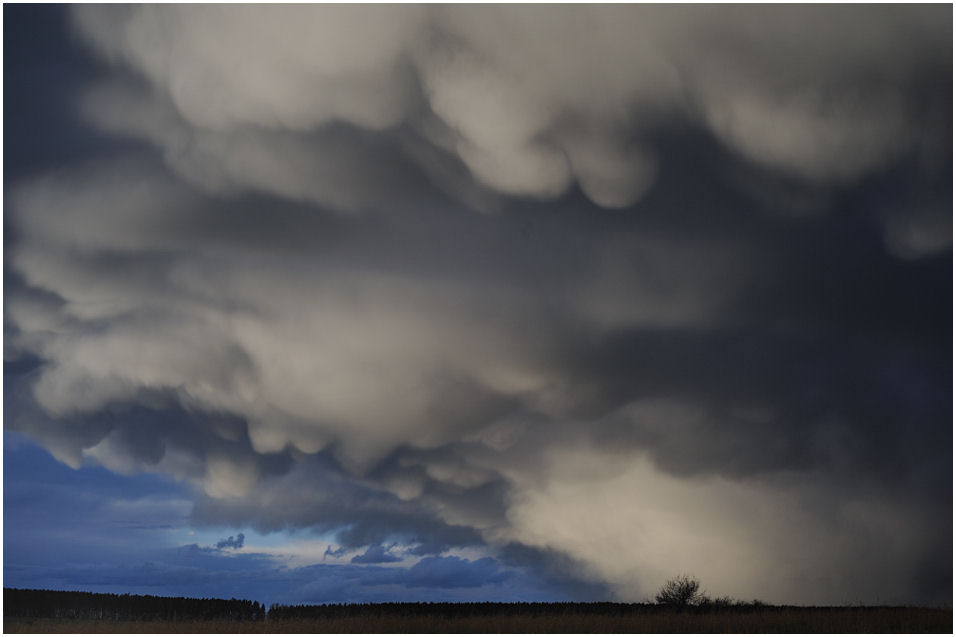 Wolkenlandschaft über Taunusstein