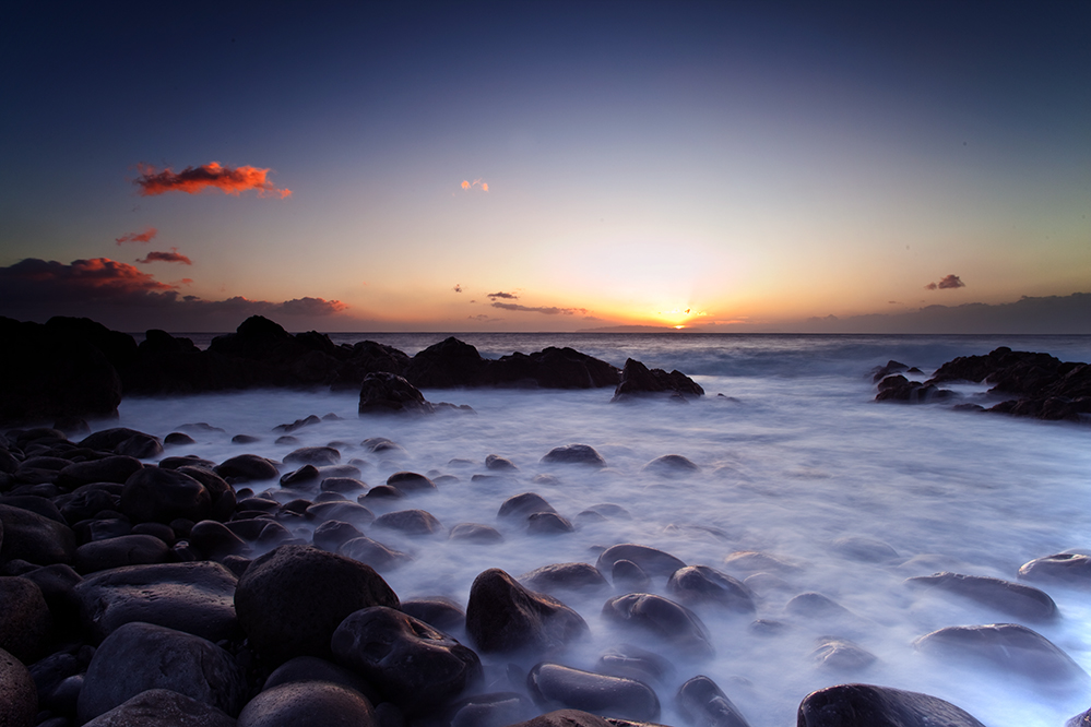 Sonnenaufgang  an der Küste von Madeira