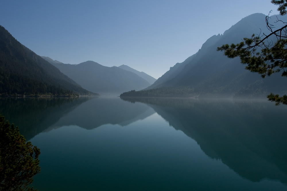 Morgenstimmung am Plansee in Tirol