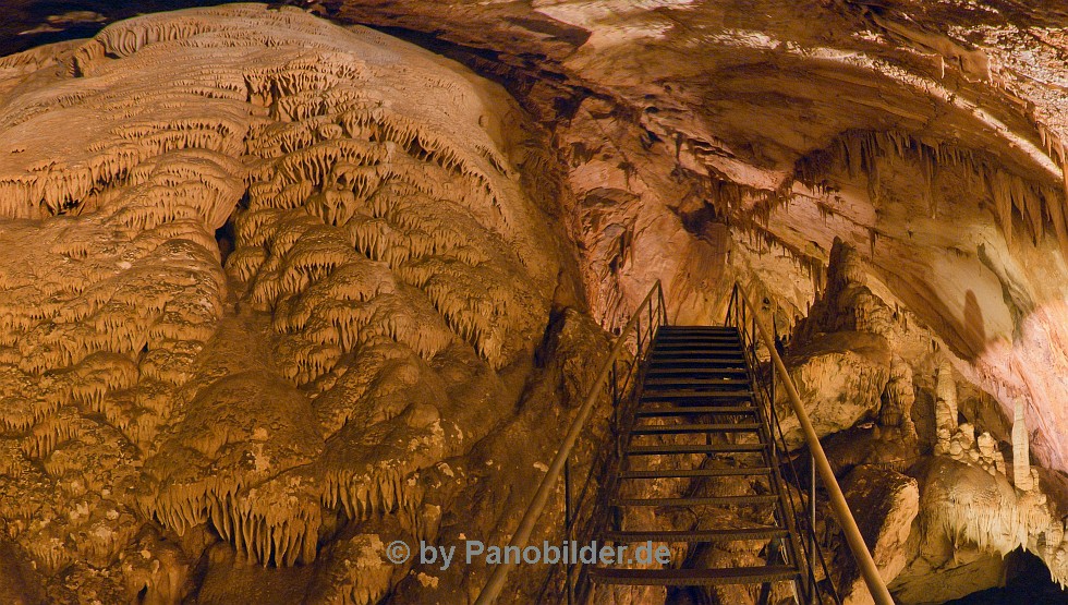 In der Dim-Höhle bei Alanya, Türkei