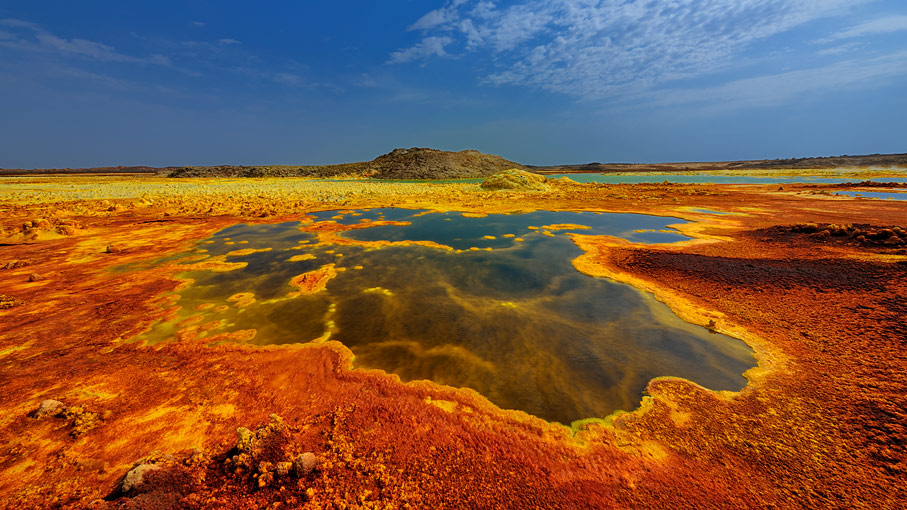 Im Dallol -  farbigster Platz der Welt