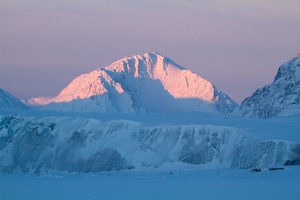 Sonnenaufgang am Mittag-Leffler-Breen