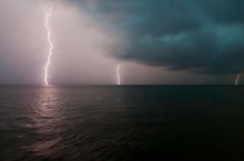 Gewitter über dem Meer