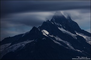 Schrecken der Berge bei Nacht