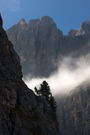 Nebel und Fels