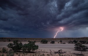Gewitter in der Kalahari