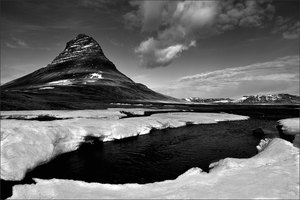 - Kirkjufell -