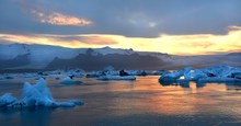 Traumlicht am Jökulsárlòn ...