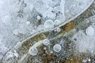 Sauerstoffperlen tanzen Walzer auf der Eisfläche?