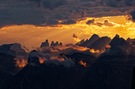 Feuer über den Dolomiten