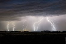 Sommernachtsgewitter