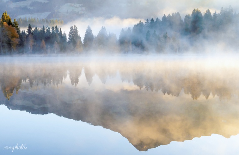 Herbstmorgen am See