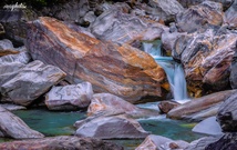 Stein und Wasser